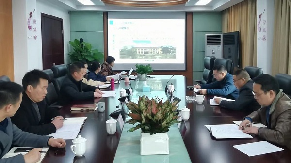0109環(huán)保集團黨委書記、副董事長、總經(jīng)理羅暢赴海塘物業(yè)調(diào)研.jpg